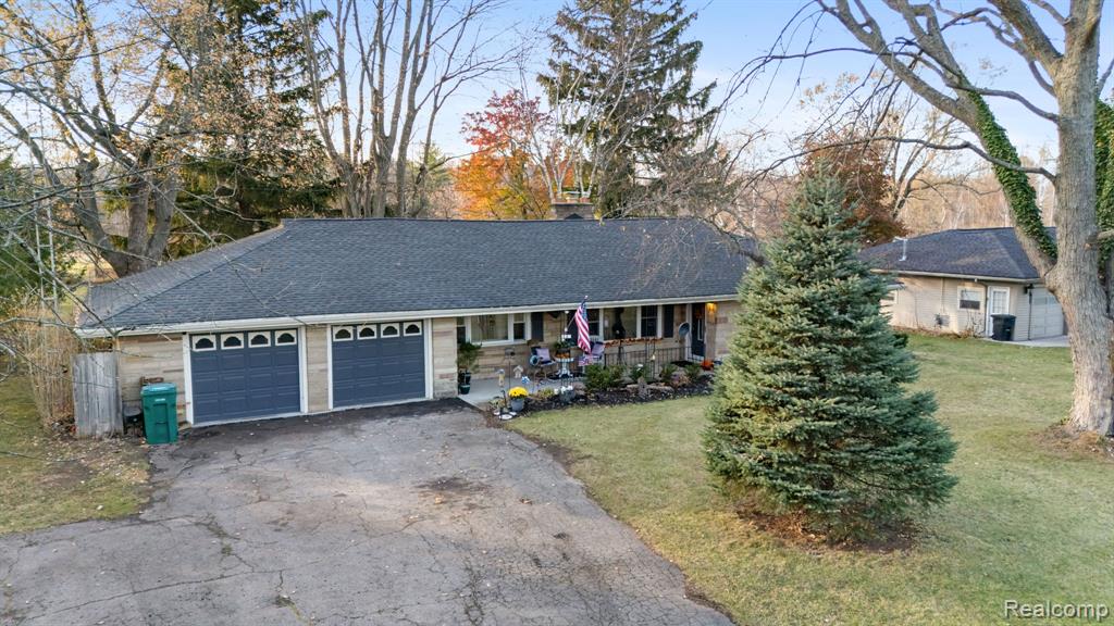 6736 Lakeshore Road, Lexington, MI 48450 — Photo 37