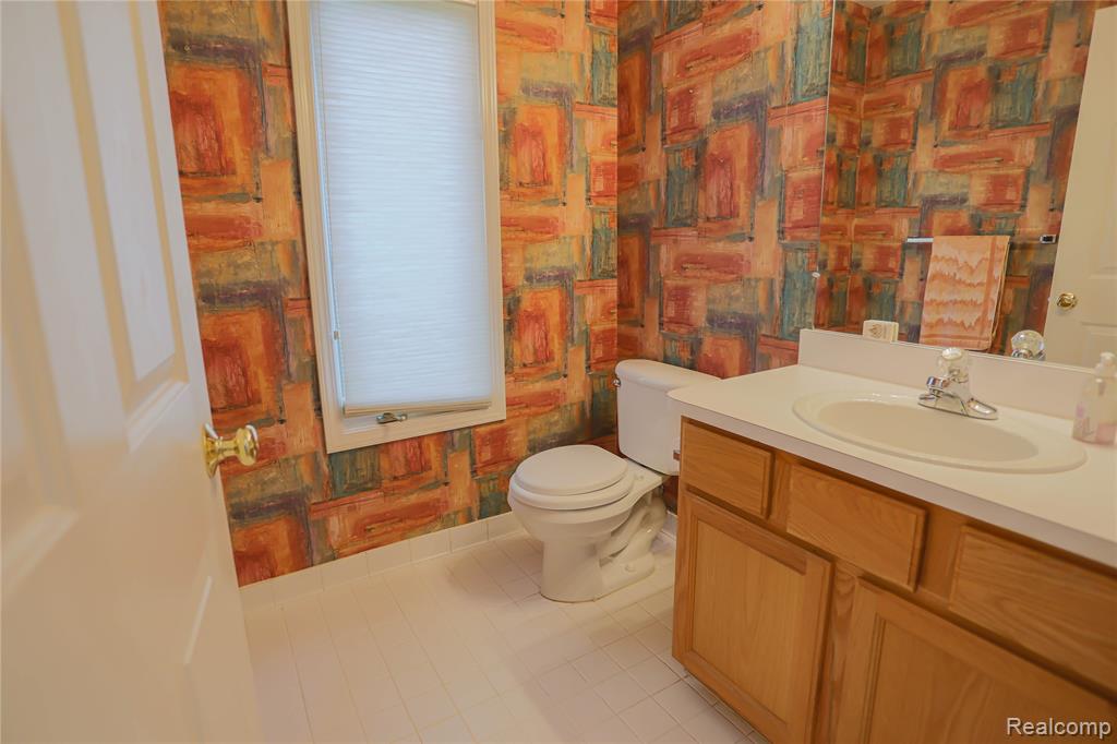 16768 Pearlcreek Court N, Macomb, MI 48042 — Photo 10
