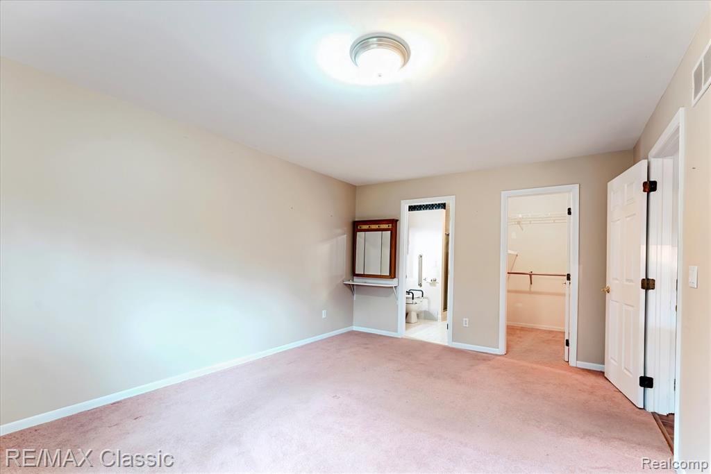 9039 Lake E Road, Clarkston, MI 48348 — Photo 20
