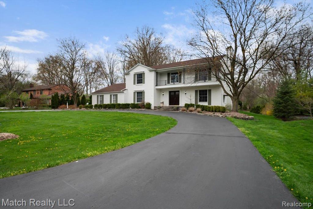 589 KINGSLEY Trail, Bloomfield Hills, MI 48304 — Photo 4