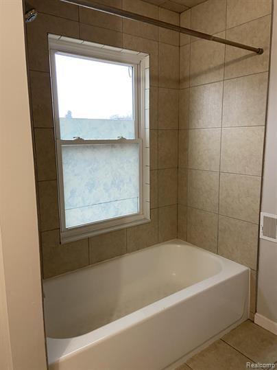 82 POPLAR Street, Wyandotte, MI 48192 — Photo 6