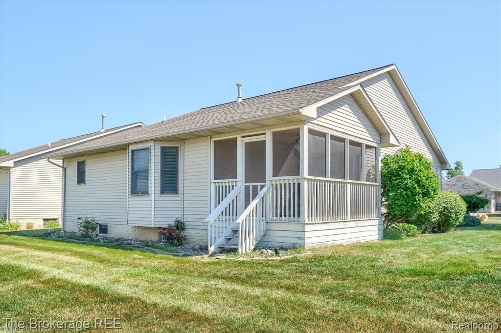 5930 Cross Creek Drive, 246, Swartz Creek, MI 48473 — Photo 5