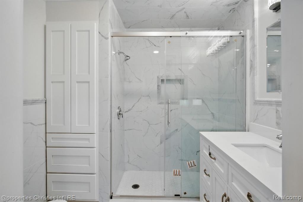 18051 Locherbie Avenue, Beverly Hills, MI 48025 — Photo 26