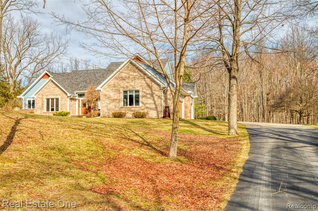 167 Forest Valley Court, Pinckney, MI 48169 — Photo 9
