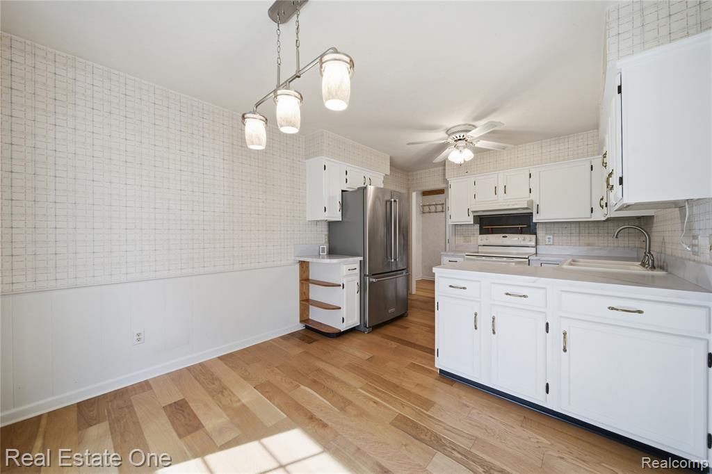 10385 Elizabeth Street, Pinckney, MI 48169 — Photo 8