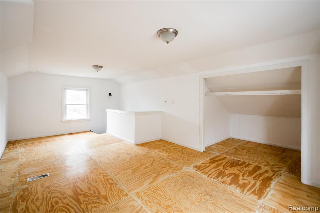 432 Eastlawn Street, Detroit, MI 48215 — Photo 17