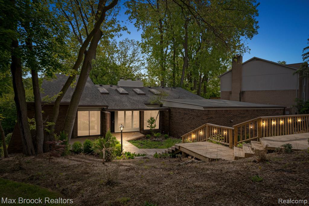 4355 Middleton Drive, Bloomfield Hills, MI 48302 — Photo 2