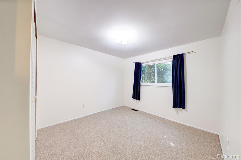 42437 Majestic Court, Canton, MI 48188 — Photo 30
