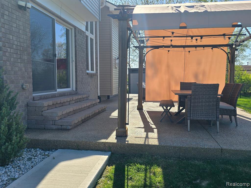 20223 32 MILE Road, Armada, MI — Photo 10