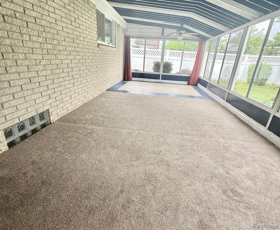 22356 Woodstock Court, Woodhaven, MI 48183 — Photo 21