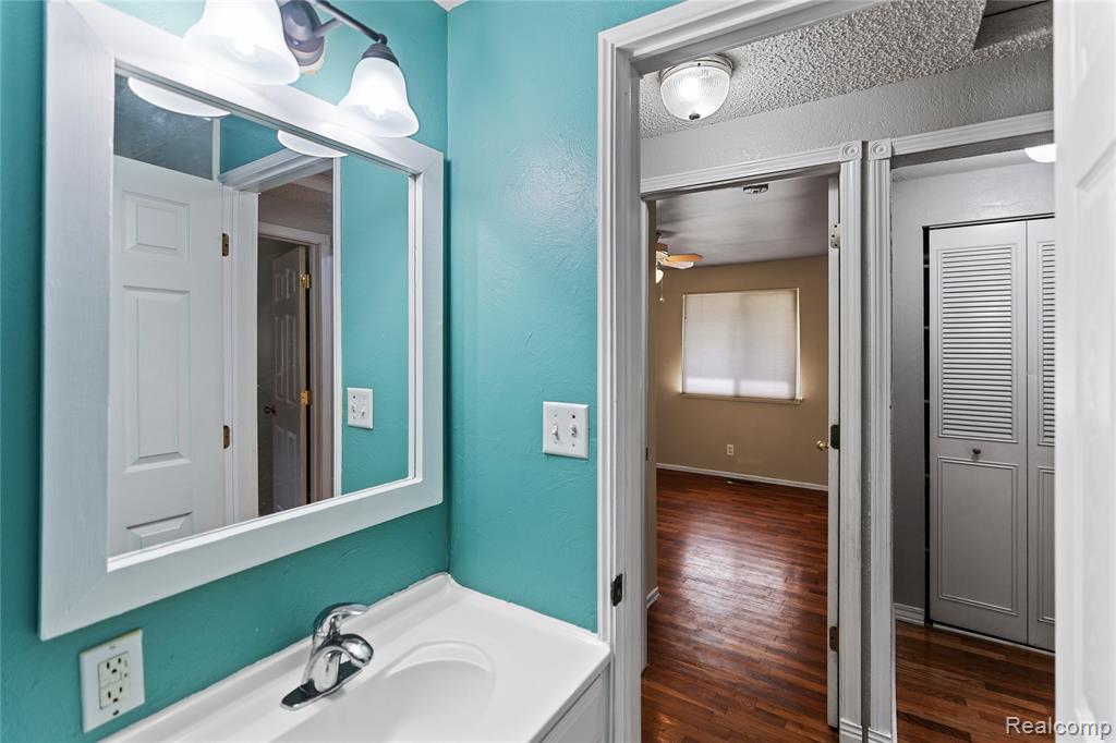 6411 Brookview Drive, Grand Blanc, MI 48439 — Photo 29