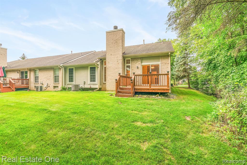 41498 HAGGERTY WOODS Court, #8, Canton, MI 48187 — Photo 4