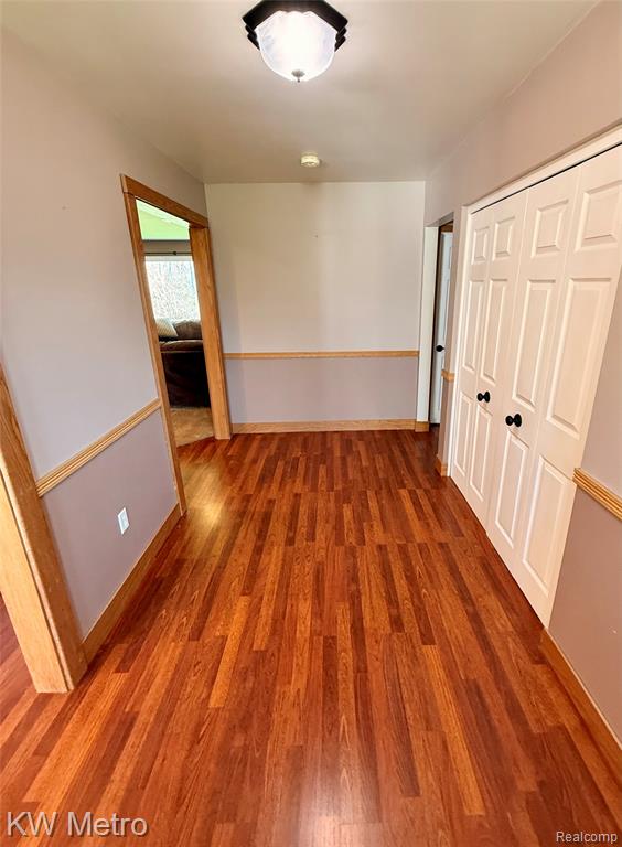 2949 E Hillside Drive, Midland, MI 48640 — Photo 3