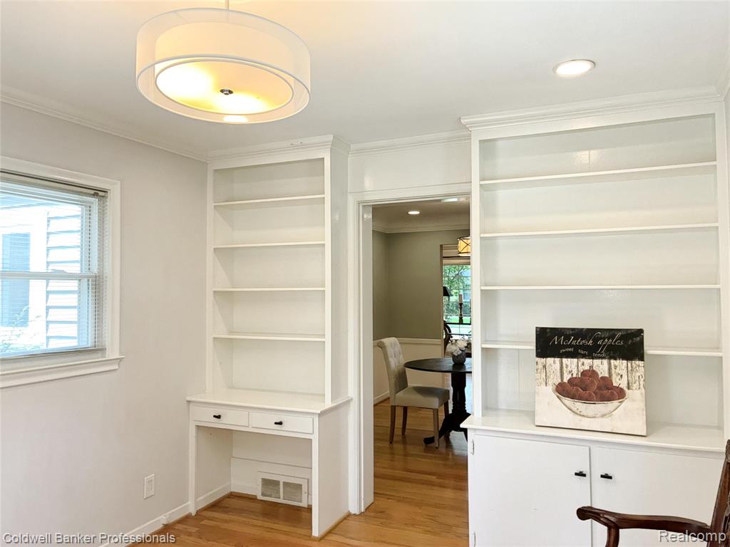 906 Putney Street, Birmingham, MI 48009 — Photo 23