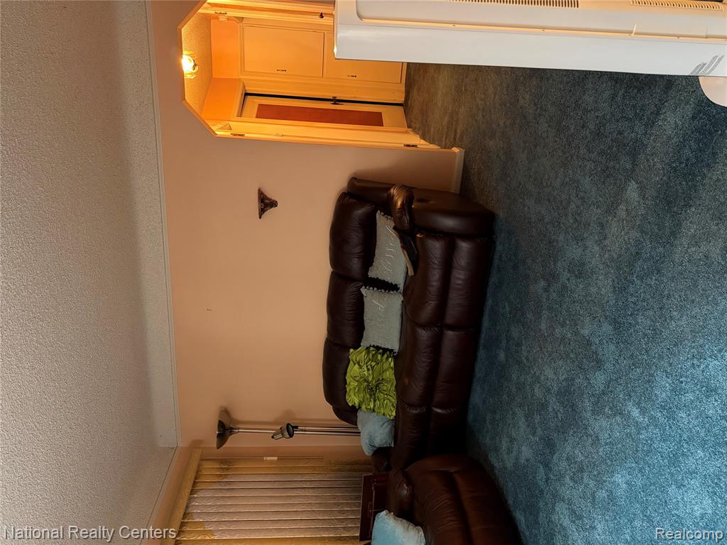 9316 Whitcomb Street, Detroit, MI 48228 — Photo 9