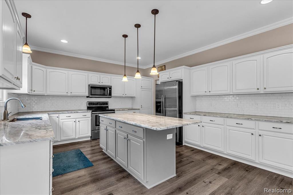 4142 Oak Street, Grand Blanc, MI 48439 — Photo 8