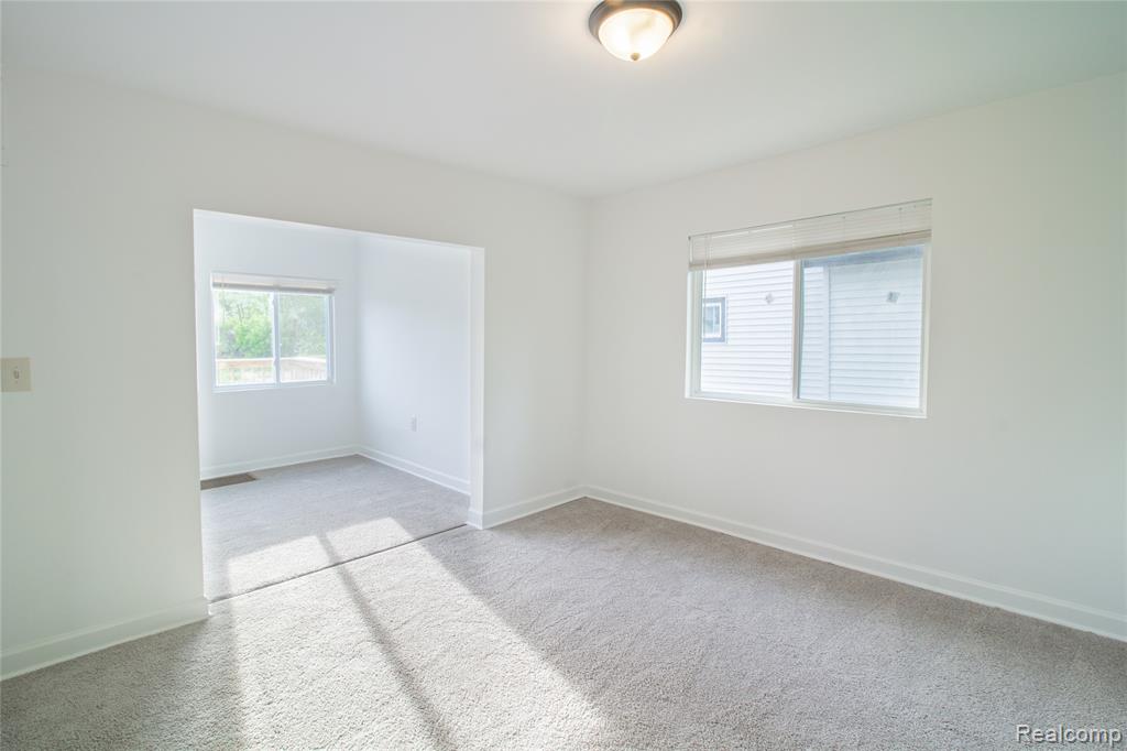 18844 Syracuse Street, Detroit, MI 48234 — Photo 11