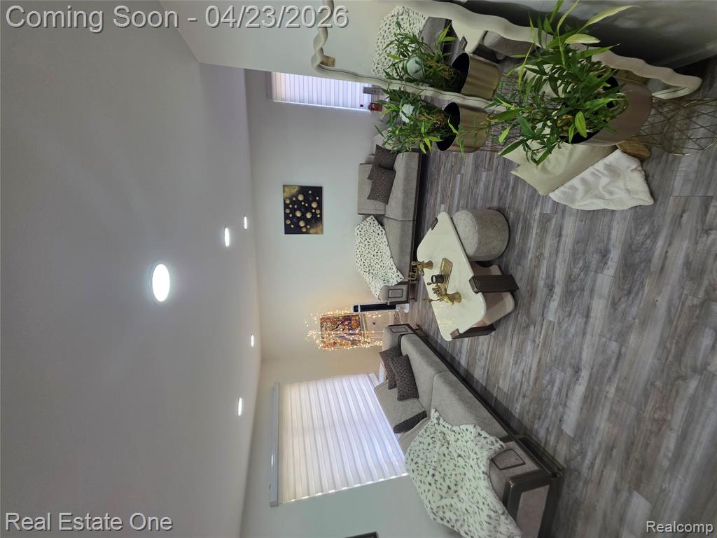 2898 Roundtree Drive, Troy, MI 48083 — Photo 11