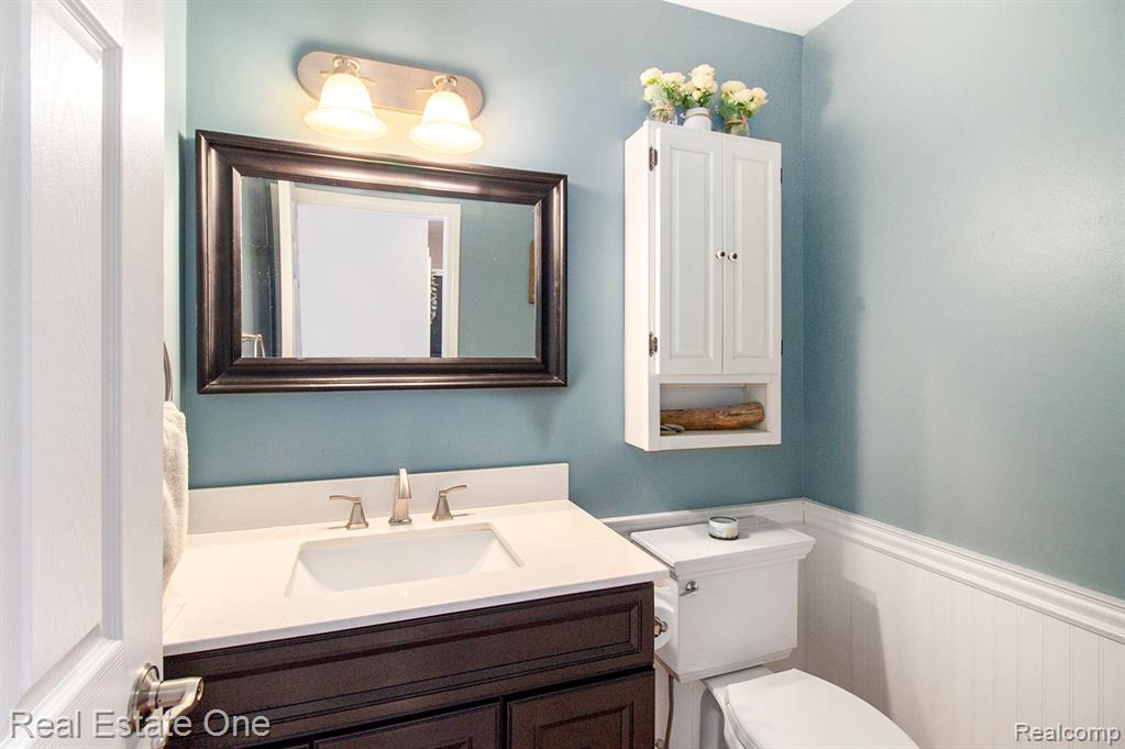 964 Abbey Lane, Milford, MI 48381 — Photo 6