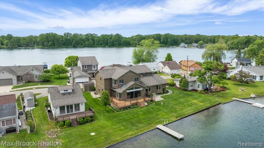 1317 Castlewood Drive, White Lake, MI — Photo 2