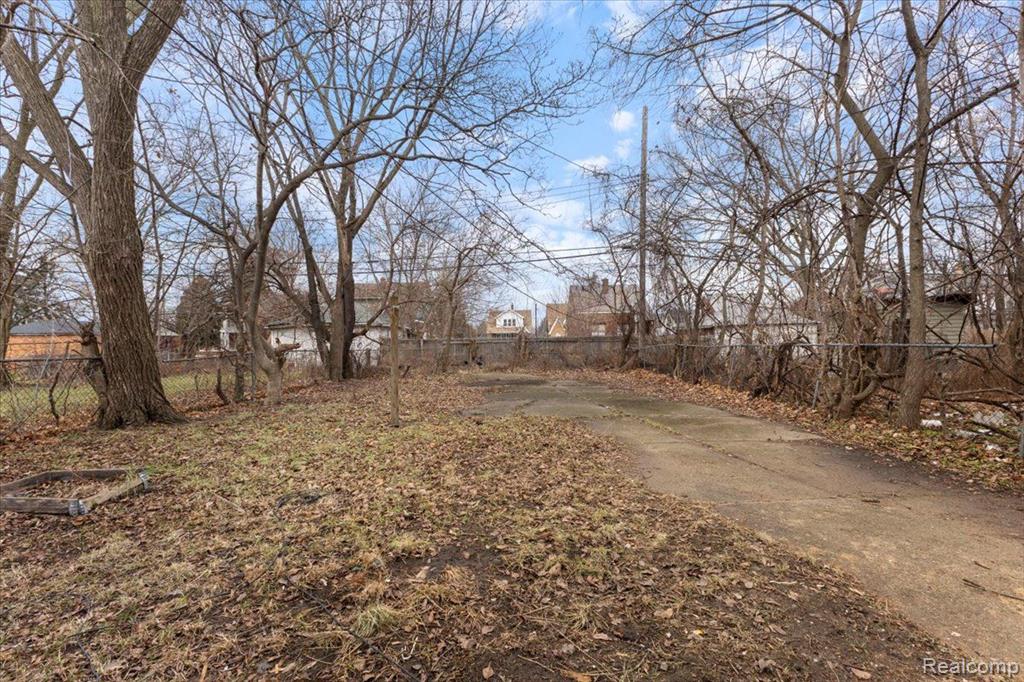 7525 E ROBINWOOD Street, Detroit, MI 48234 — Photo 21