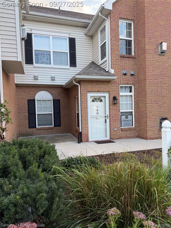 790 Olde English Circle, Howell, MI 48855 — Photo 2