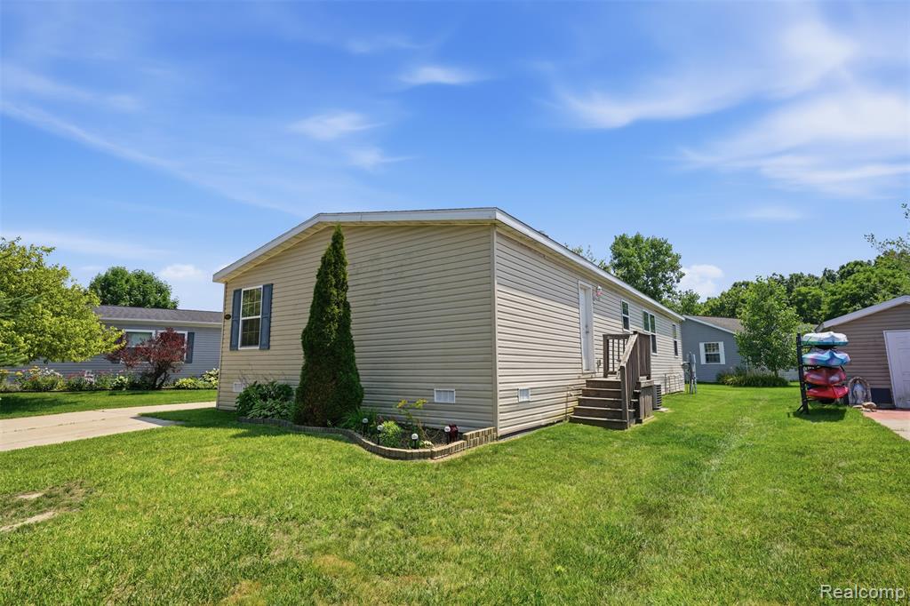 11802 Stoneridge Court, South Lyon, MI 48178 — Photo 25