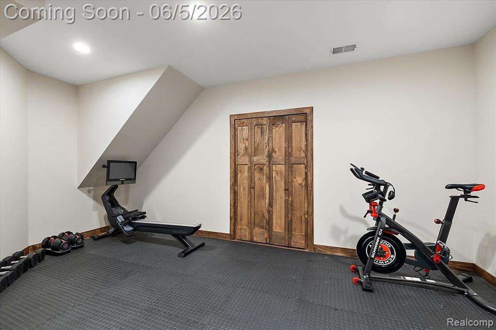 7707 Darcy Lane, Clarkston, MI 48348 — Photo 39