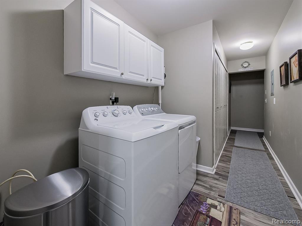 45724 WARWICK Drive, Macomb, MI 48044 — Photo 12