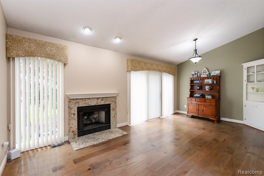 35037 Red Pine Drive, 116, Farmington Hills, MI 48335 — Photo 7