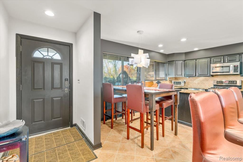 43160 E Huron River Drive, Belleville, MI 48111 — Photo 2