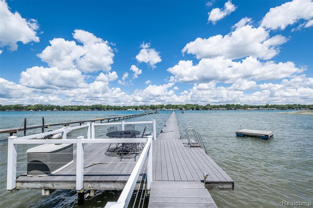 2100 N Channel Drive, MI 48028 — Photo 43