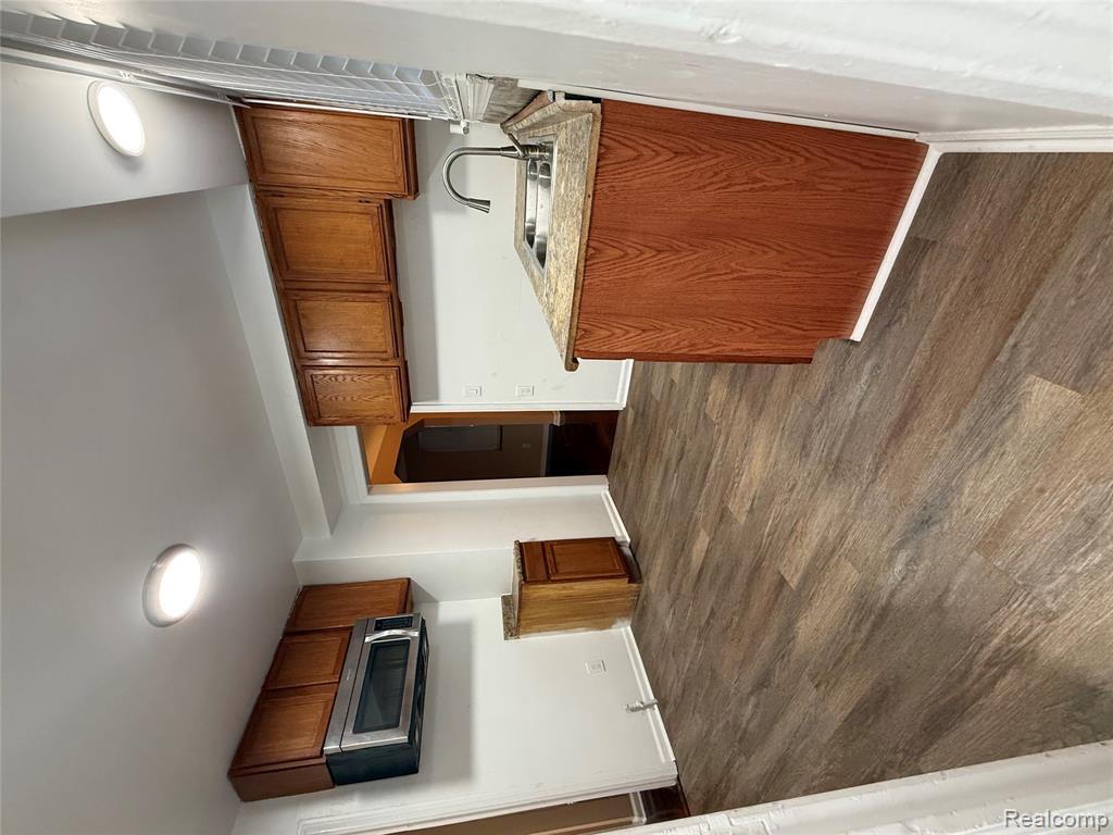 11237 Stockwell Street - Photo 4