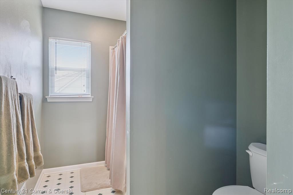 4025 Forest Edge Drive, Commerce Twp, MI 48382 — Photo 29