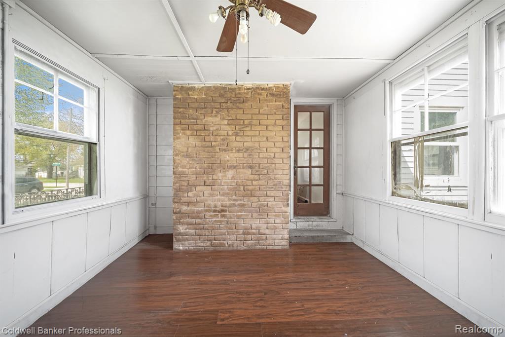 474 W BROCKTON Avenue, Madison Heights, MI 48071 — Photo 17