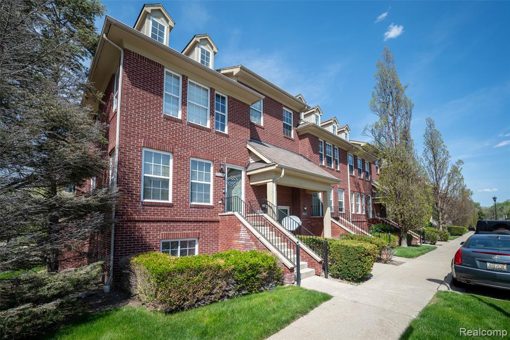 15650 Stone Crossing Drive, Southfield, MI 48075 — Photo 19