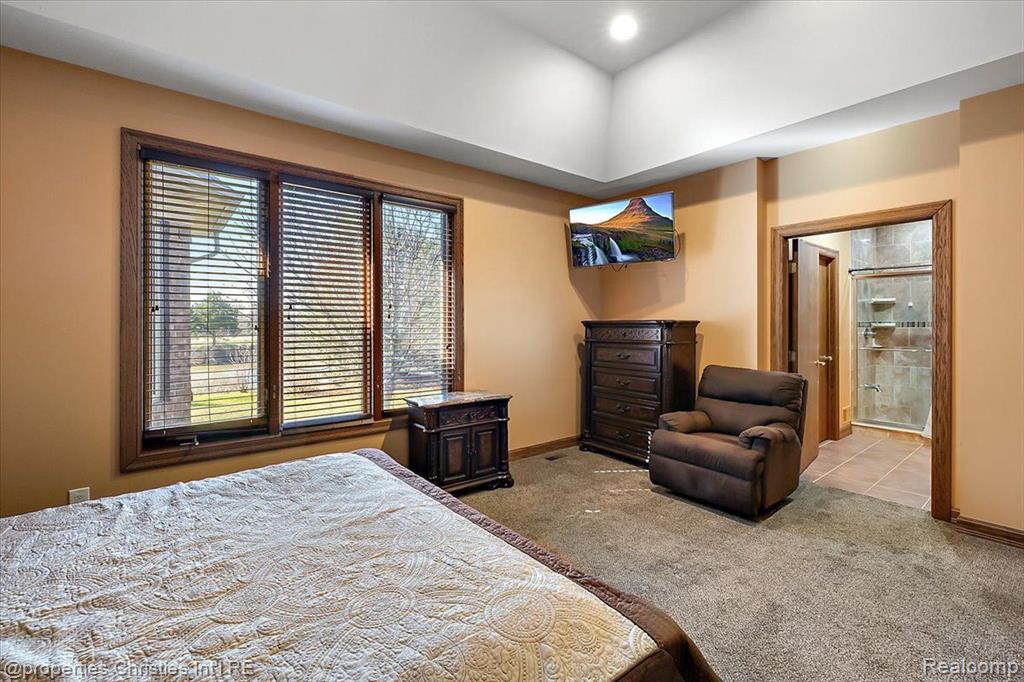 41194 MARKSWAY, Sterling Heights, MI 48314 — Photo 43