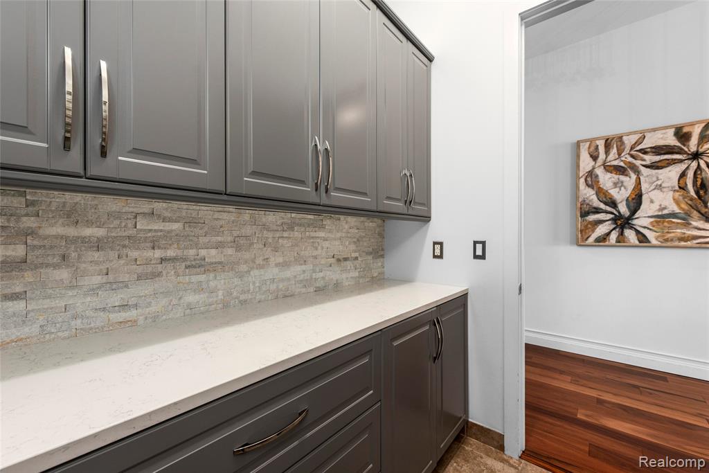 714 N Main Street, Rochester, MI 48307 — Photo 4