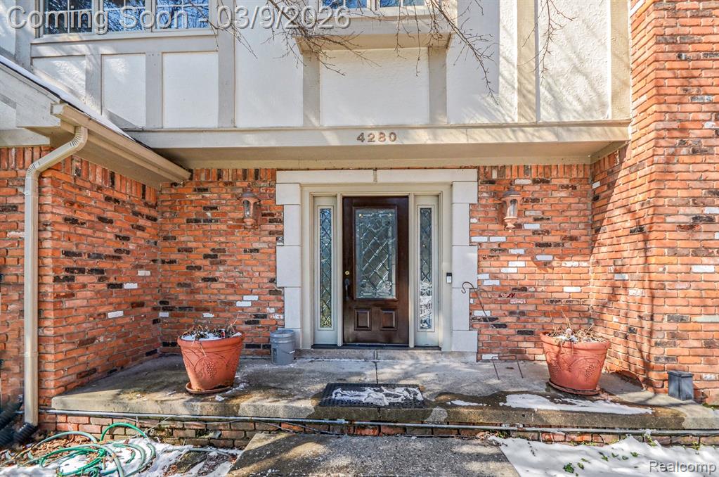 4280 Woodlands, Orchard Lake Village, MI 48323 — Photo 8