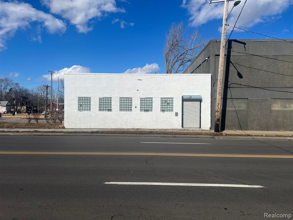 521 E 7 MILE Road, Highland Park, MI 48203 — Photo 10