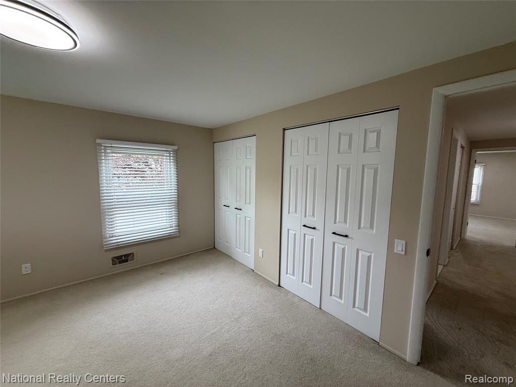 5888 Red Coat Lane, West Bloomfield, MI — Photo 29