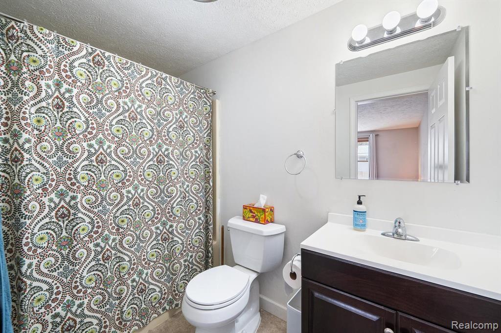 248 Beachway Street, Whitmore Lake, MI 48189 — Photo 19