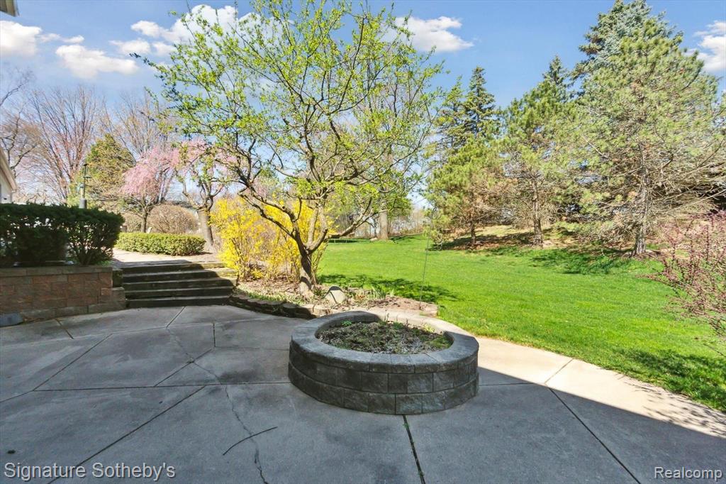 5896 HUNTERS GATE Drive, Troy, MI 48098 — Photo 28