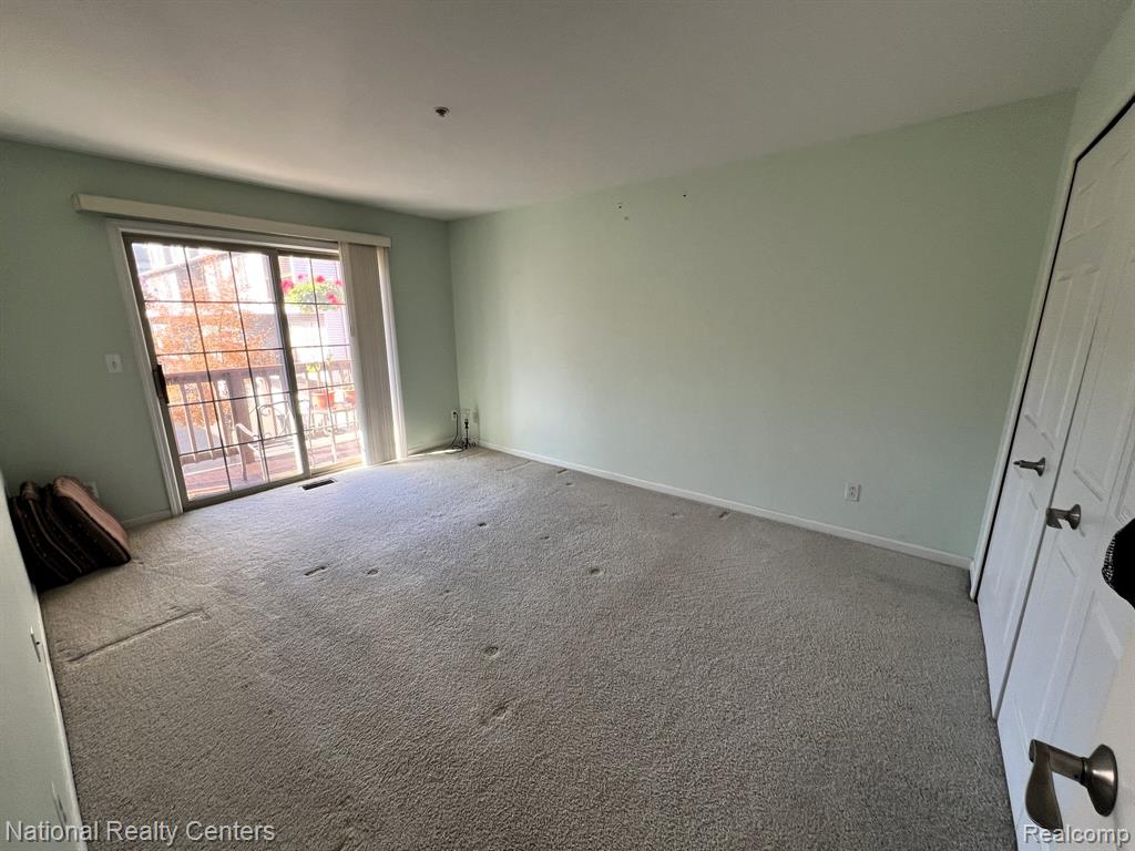 16880 Farmington Road, 42, Livonia, MI 48154 — Photo 10