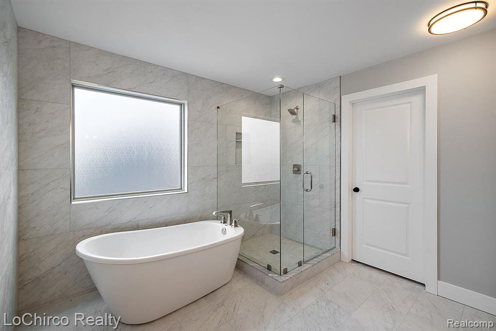 49387 LANGFORD Drive, Macomb, MI 48044 — Photo 30