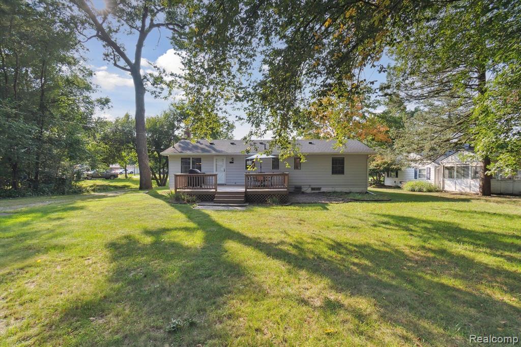 550 ROSELANE Drive, Howell, MI 48843 — Photo 33