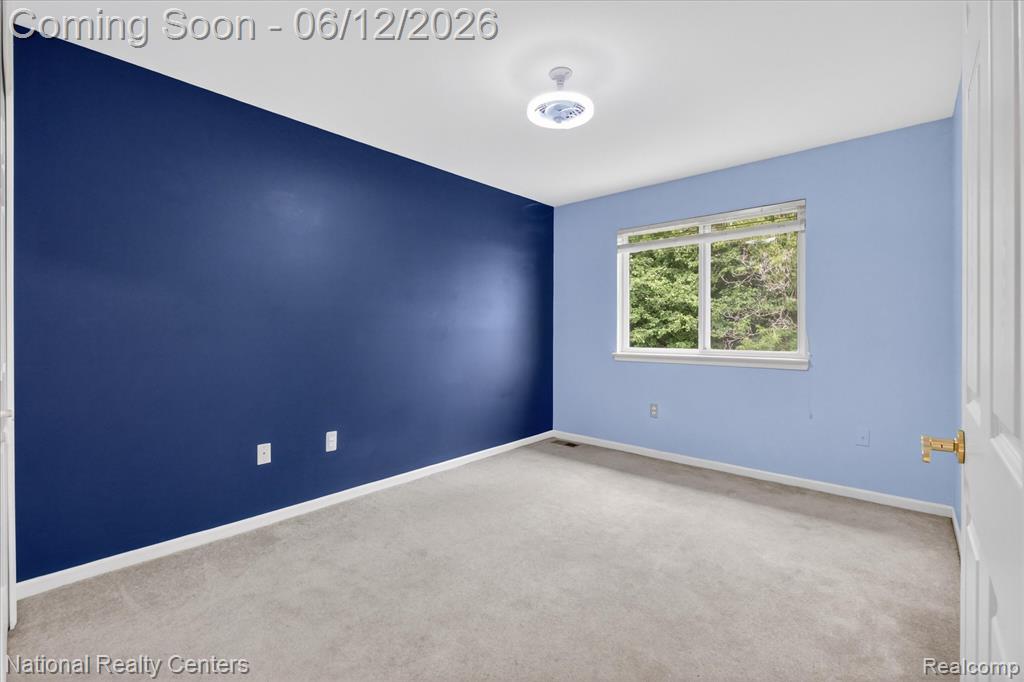 8525 BERKSHIRE Drive, Ypsilanti, MI 48198 — Photo 23