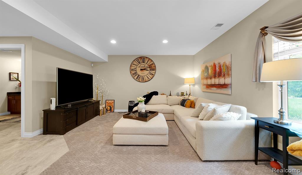 1475 St James Boulevard, Ann Arbor, MI 48108 — Photo 32