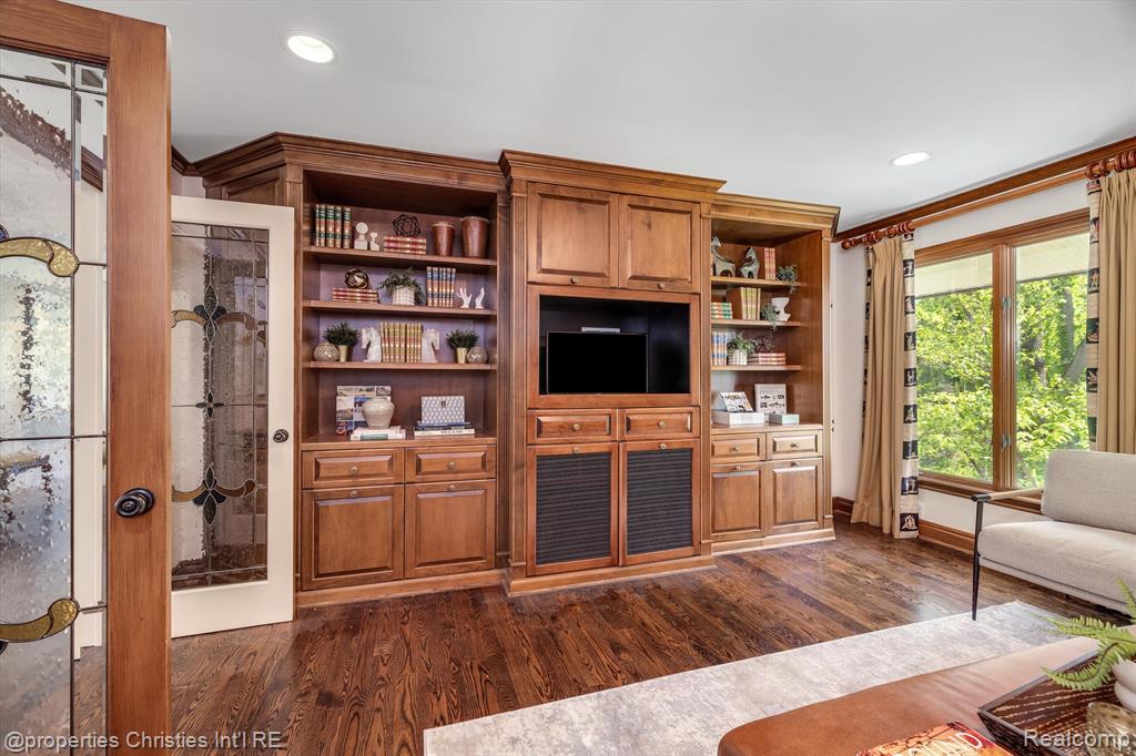 4640 Private Lake Drive, Bloomfield Hills, MI 48301 — Photo 14
