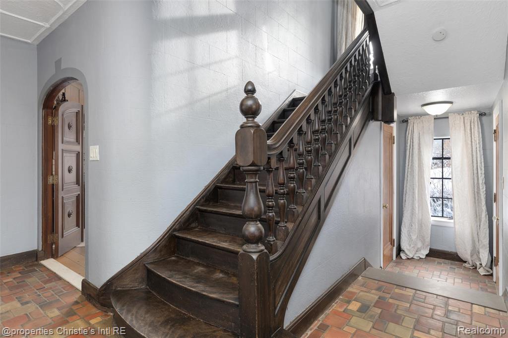 19435 Shrewsbury Road, Detroit, MI 48221 — Photo 19